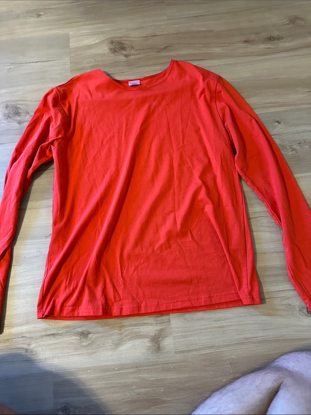 Men's Long-Sleeve Crewneck Shirt - Red